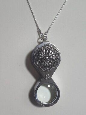 Magnifying Glass Antique Silver Swirly Art Nouveau Loupe Pendant Necklac…